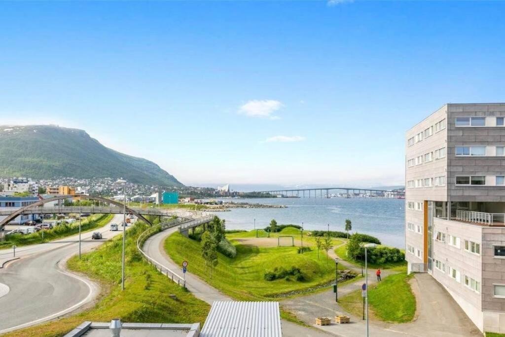 Northern Dreams Apartment With Free Parking Tromsø Eksteriør bilde